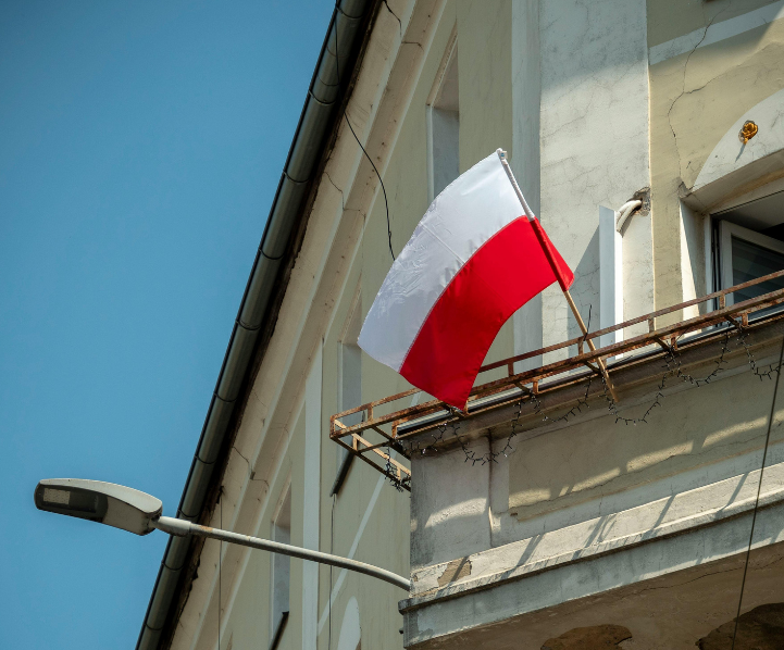 Na co zwrócić uwagę, wybierając producenta flag?